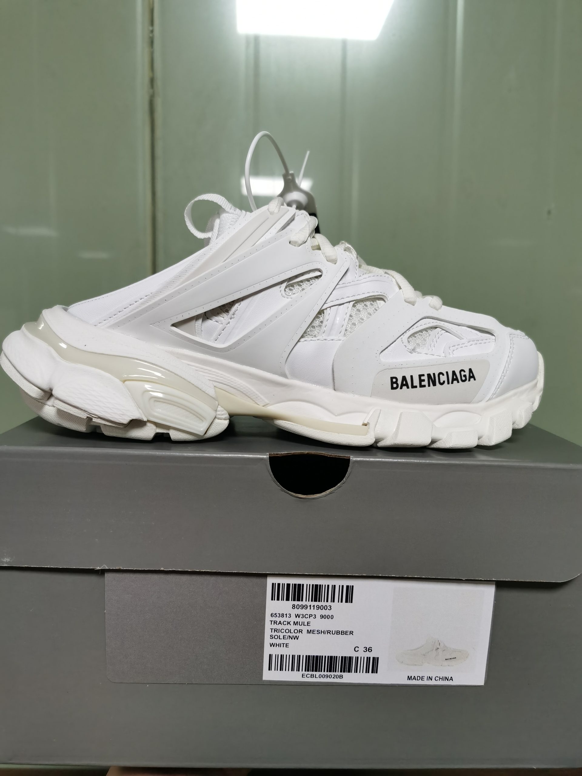 BLCG SLIPPERS