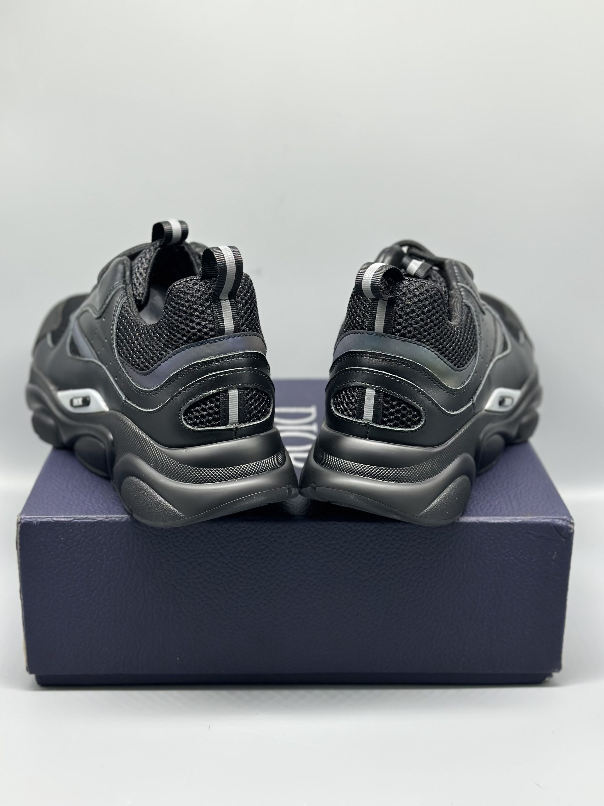 Dior B22 Black
